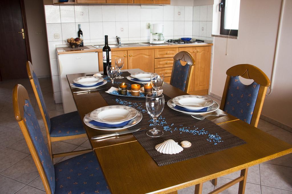 Sveti Lovreč Pazenatički Korsa Apartment מראה חיצוני תמונה