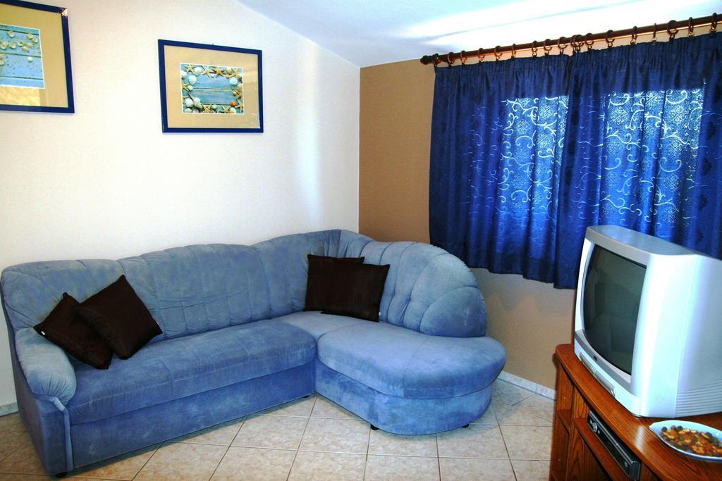 Sveti Lovreč Pazenatički Korsa Apartment מראה חיצוני תמונה