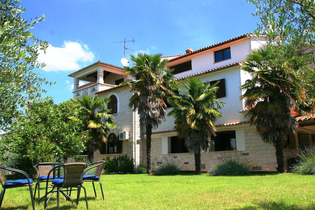 Sveti Lovreč Pazenatički Korsa Apartment מראה חיצוני תמונה