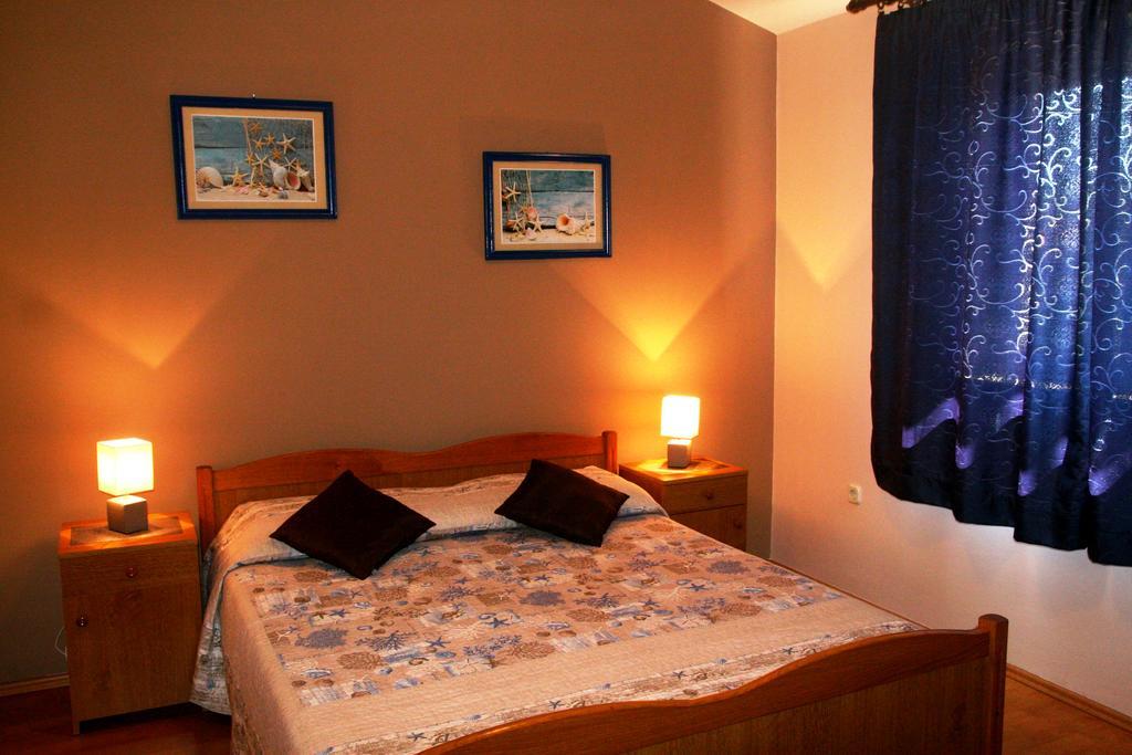 Sveti Lovreč Pazenatički Korsa Apartment מראה חיצוני תמונה